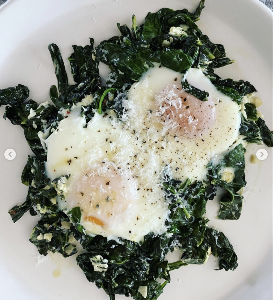 Eggs in creamy greens